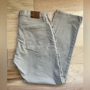 Men’s Gap 1969 Straight Khaki Jeans